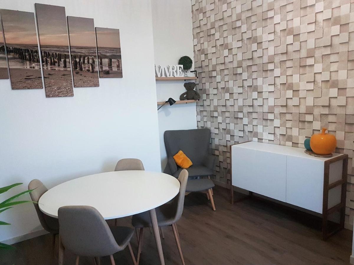 Ferienwohnung Les Jardins Du Parc Vitré Exterior foto